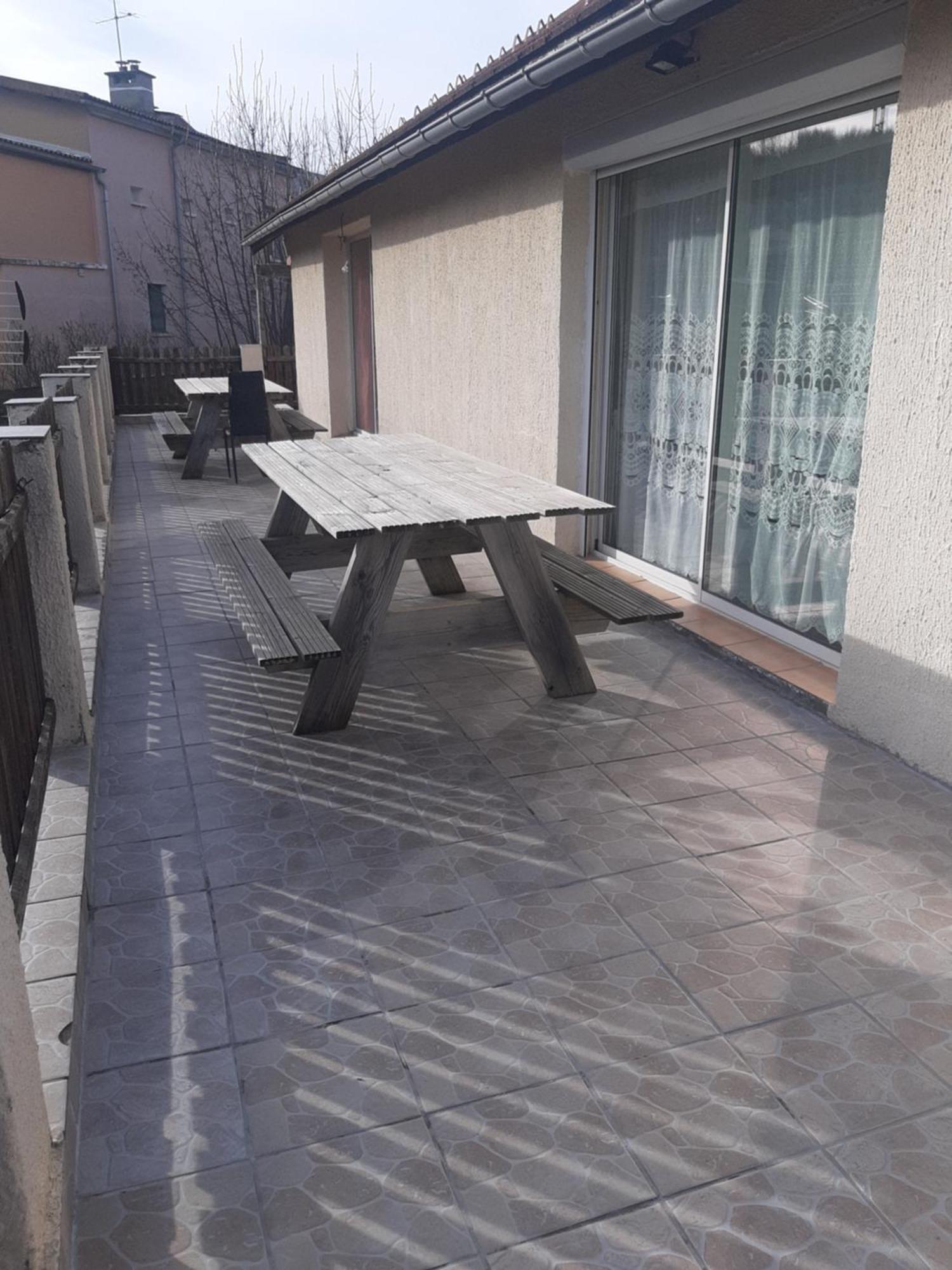 Apartamento Gogo location 1 Forest-Saint-Julien Exterior foto